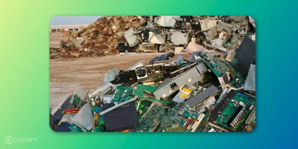 improper dispose of smartphone batteries causes toxic leakage