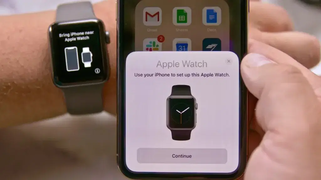 How to disconnect Apple Watch from iPhone?