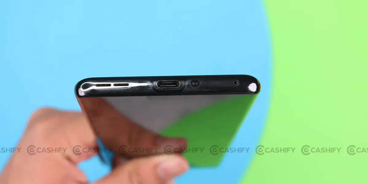 OnePlus 11R Bottom