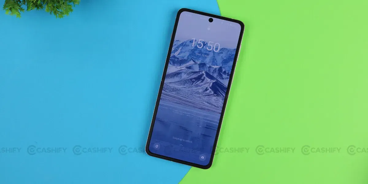 Oppo Find N3 Flip Display