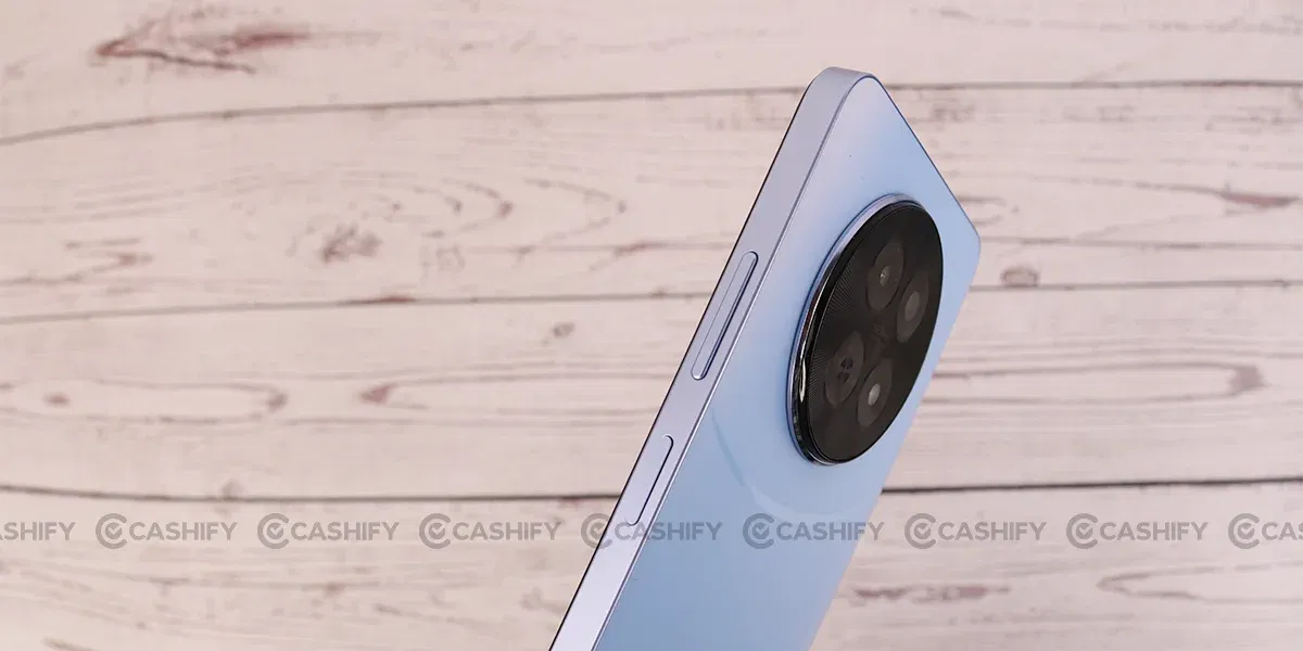 Realme Narzo 70x Right