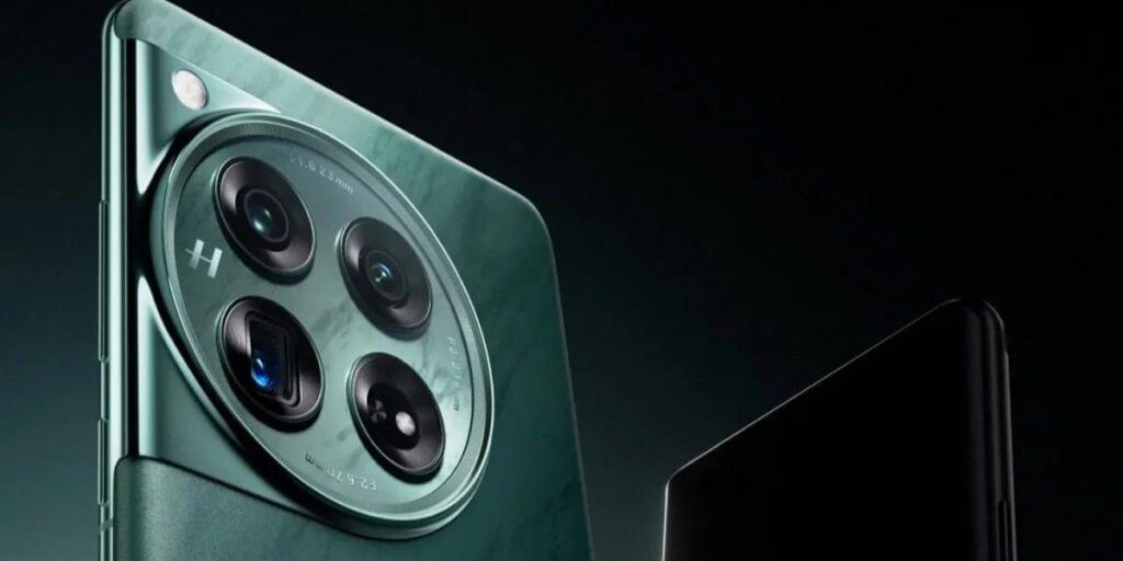The OnePlus 13 will make its official debut later this year.