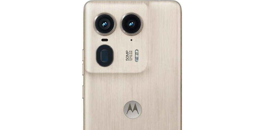the Edge 50 Ultra