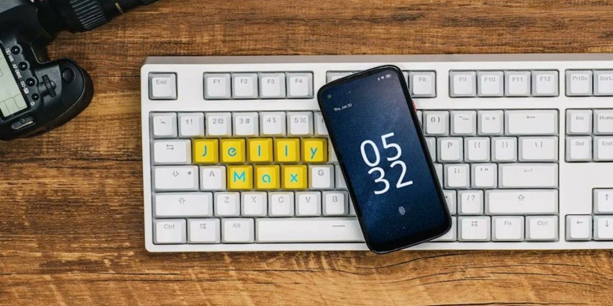 World&#8217;s Smallest 5G Phone Teased To Launch With These Specs