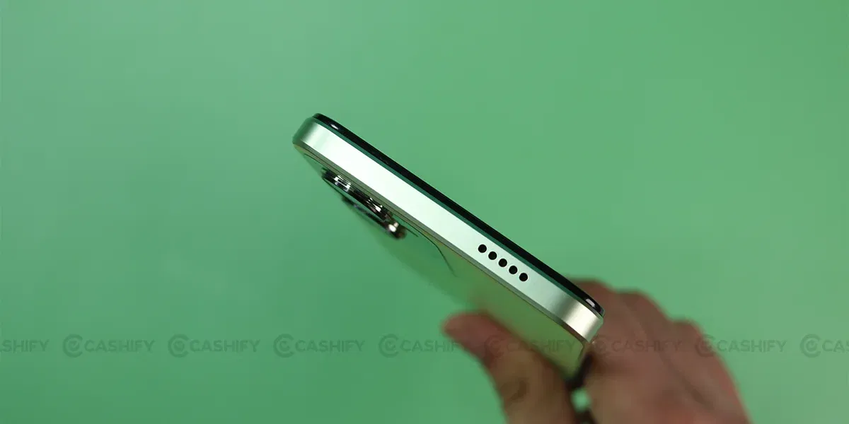Top part of the phone