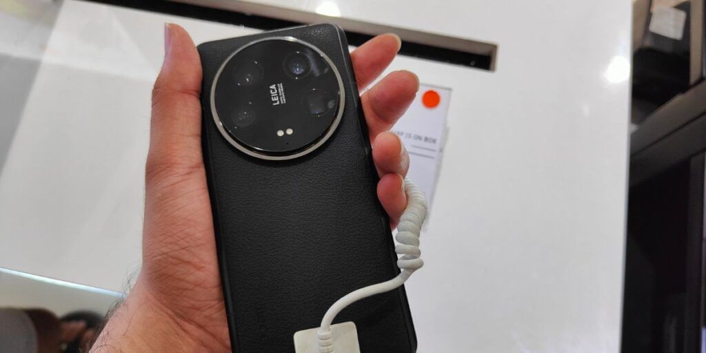 https://s3b.cashify.in/gpro/uploads/2024/07/30231207/Xiaomi-14-Ultra-1024x512.jpg