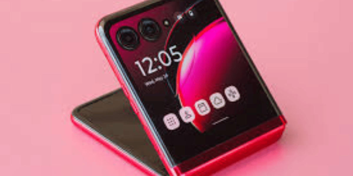 Unbelievable Sale: Moto Razr 40 Ultra At Rs 74,000 Off! Check Details