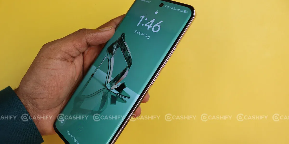 OPPO Reno 12 5G quad curved display