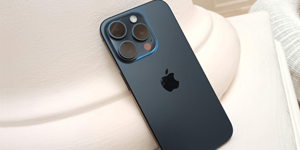 iPhone 15 Pro at Rs 33,000 off on Flipkart, for a limited period