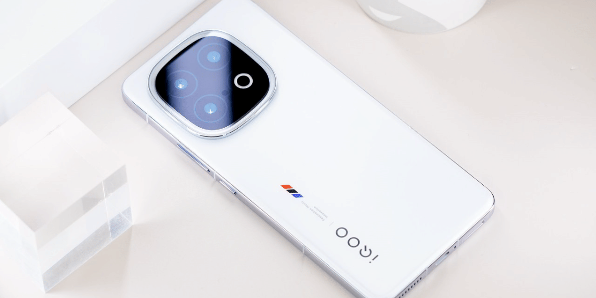 iQOO 13 Teased To Launch In India, Specifications Revealed