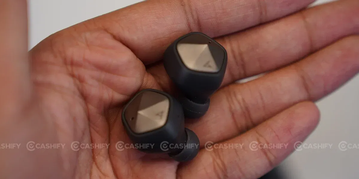 Earbuds Design