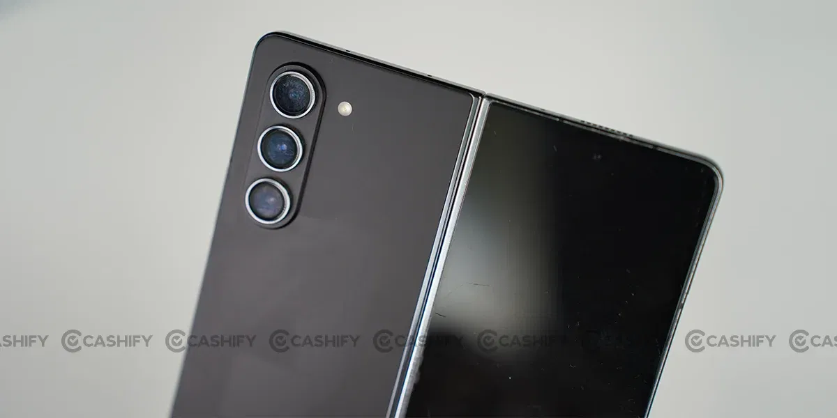 Samsung Galaxy Z Fold 5 Design 1