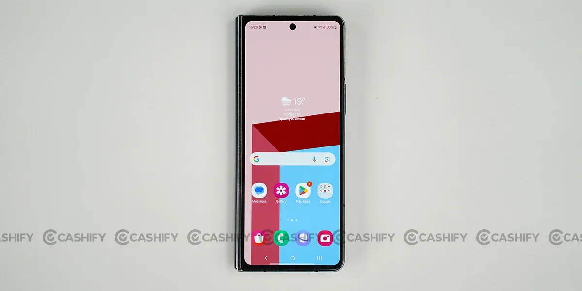 Samsung Galaxy Z Fold 5 Outer Screen