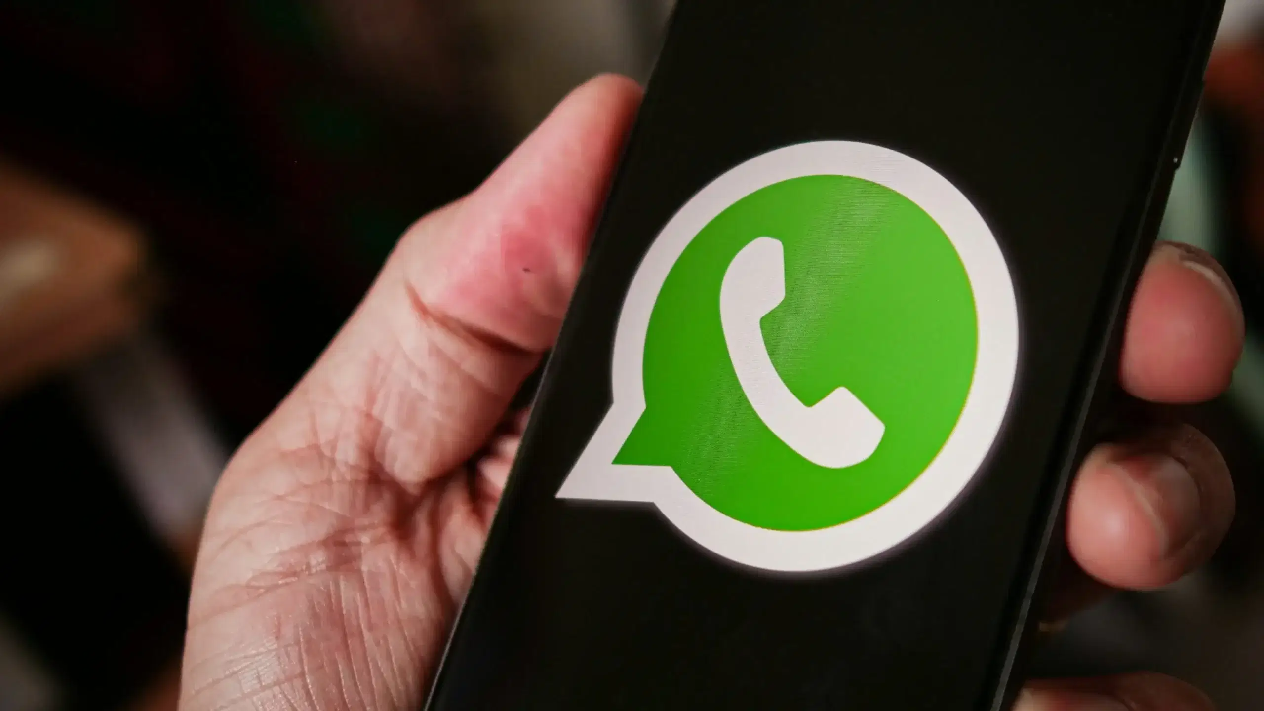 Whatsapp status with music integration