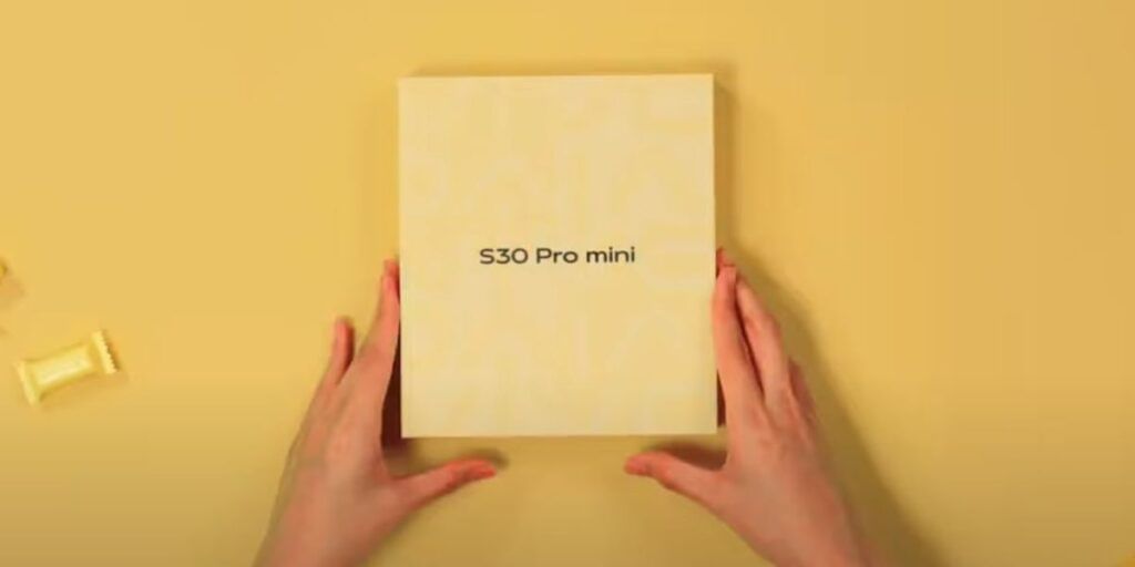 Vivo S30 Pro Mini box