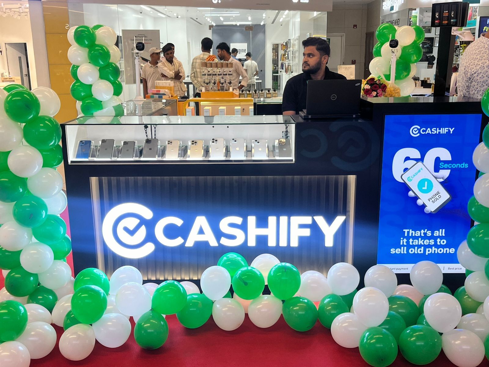 Cashify Mobile Phone Kiosk DB Mall Gwalior