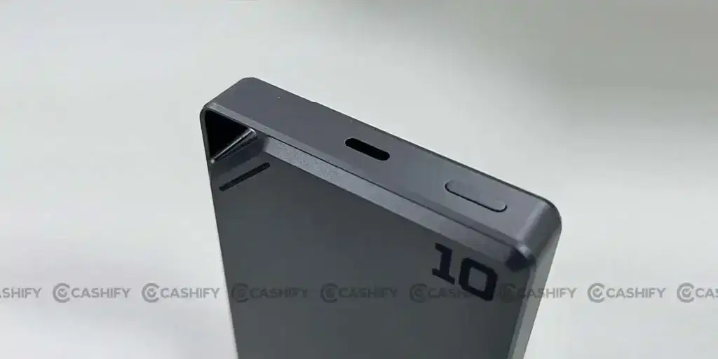 Portronics power bank design and body and charging