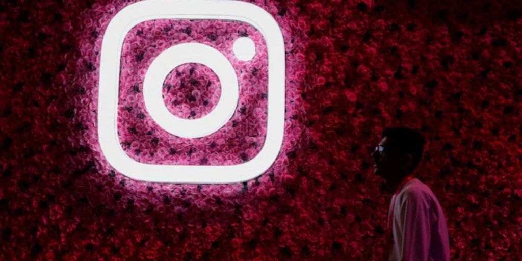Instagram will stop some users to go live