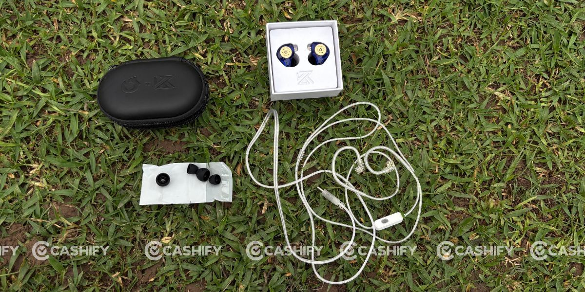 Headphone Zone x KZ EDX Pro box content