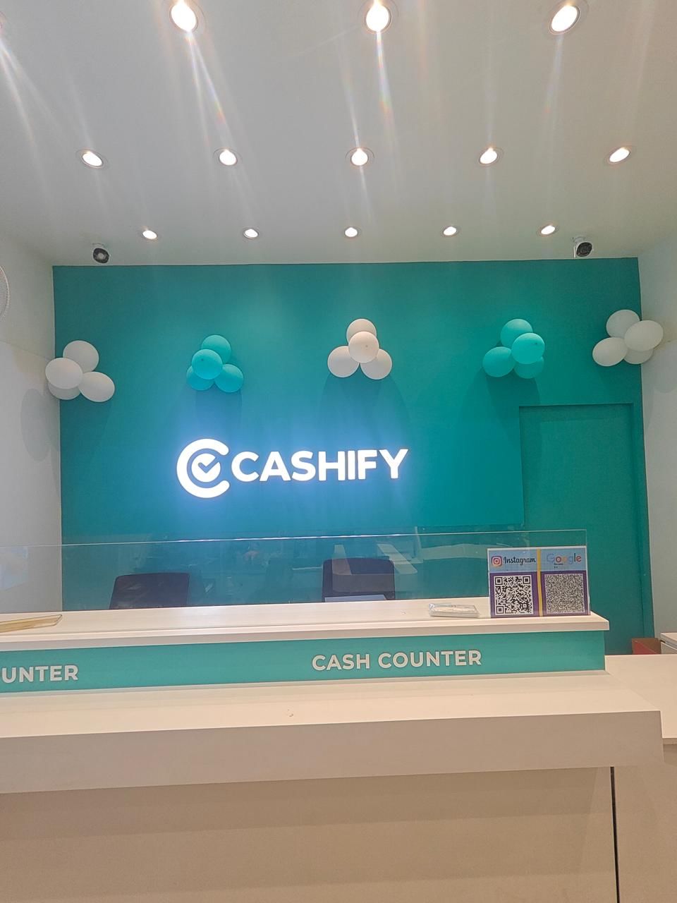 Cashify Mobile Phone Store Butler Plaza Bareilly