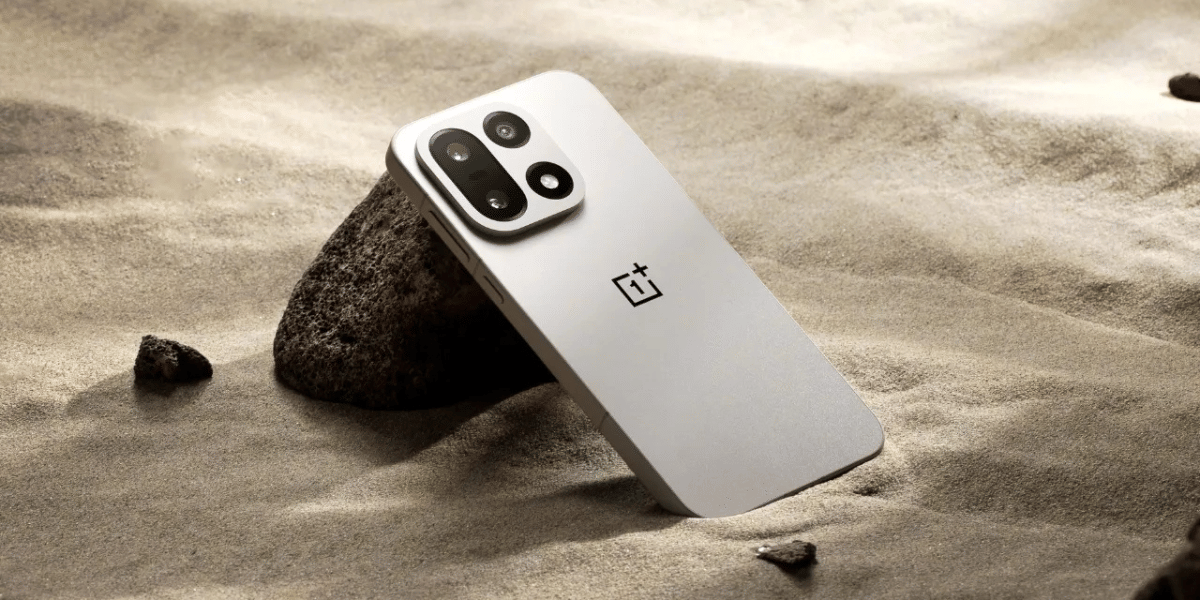 OnePlus 15T Full Specs Leak Reveal 165Hz Display, 7,000mAh Battery