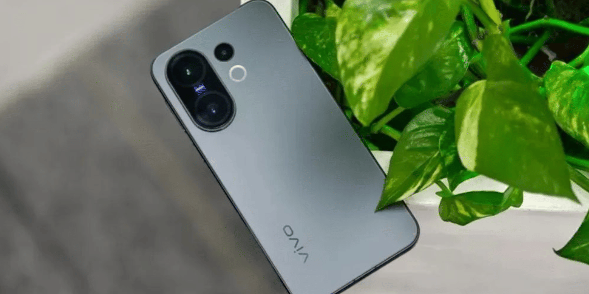 Vivo V70 FE Leaks: New Fan Edition Phone Tipped For 2026 Release