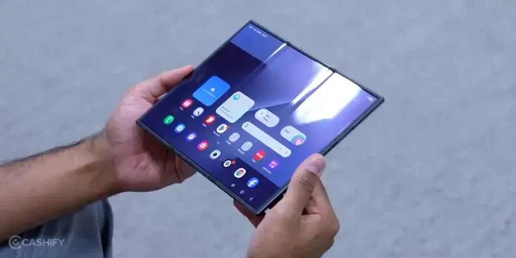 Samsung Galaxy Z tri fold display, open look and design