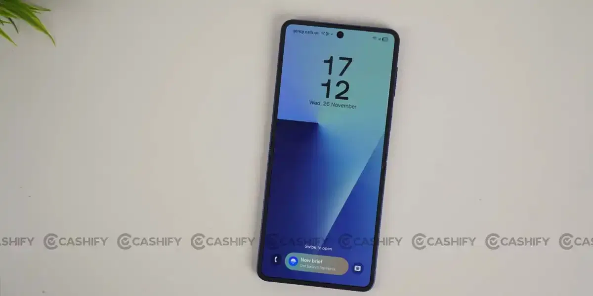 Samsung Galaxy Z Flip7 long-term review: Display