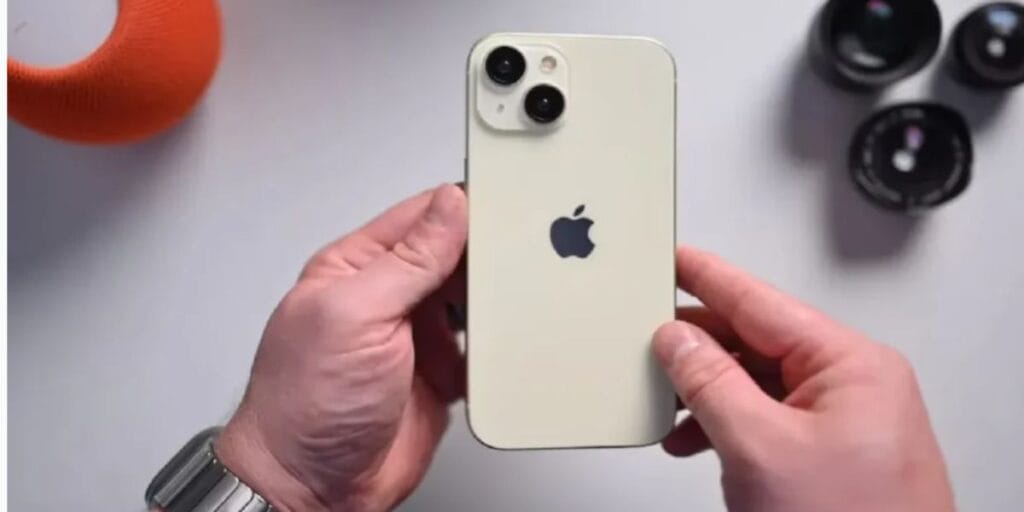 iPhone 15 Croma sale