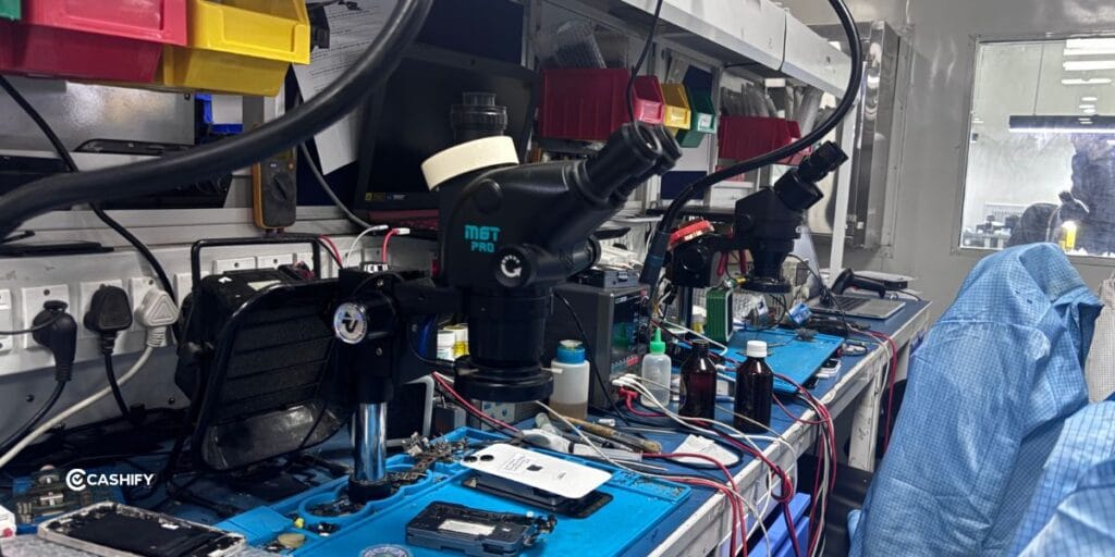 Smartphone Refurbishment Warehouse: Warehouse repair