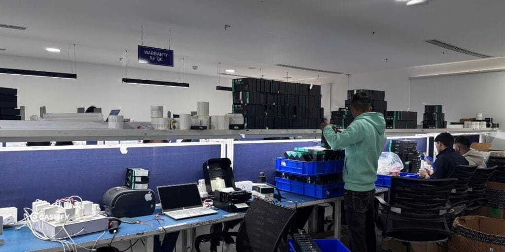 Smartphone Refurbishment Warehouse: Quality Check