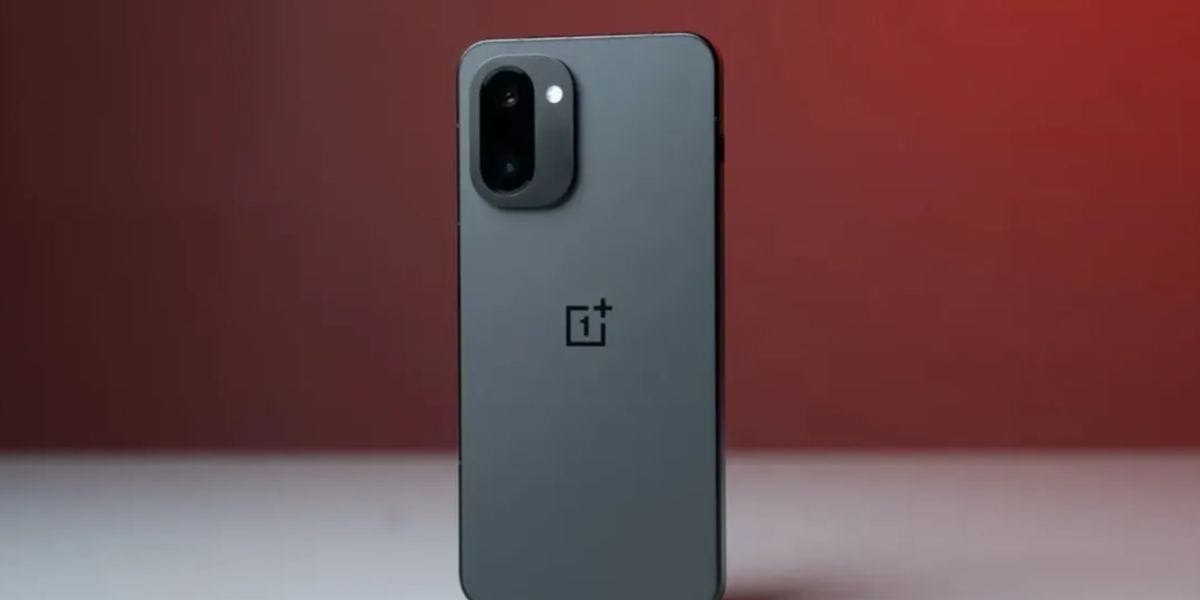 Lowest Price On OnePlus 15R Amazon Sale: Get Up To 30K Off In Republic Day Deals