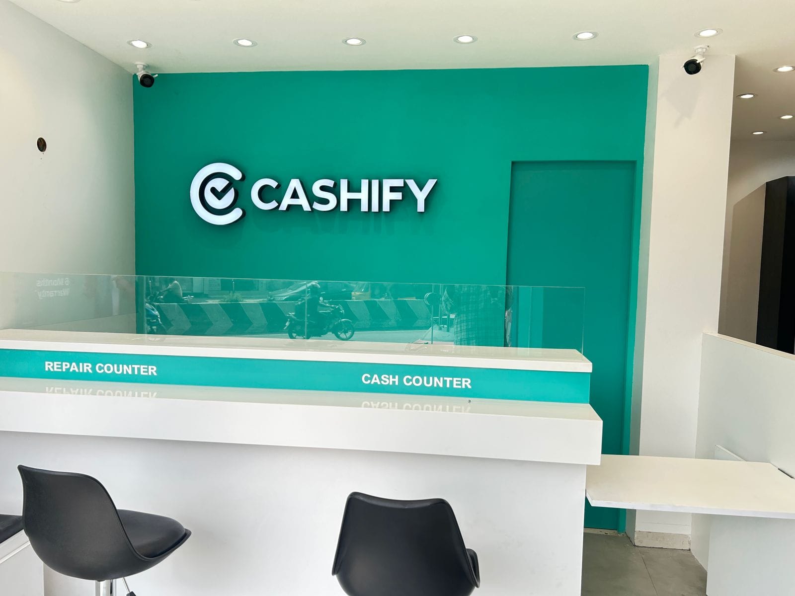 Cashify Mobile Phone Store Ambattur Chennai