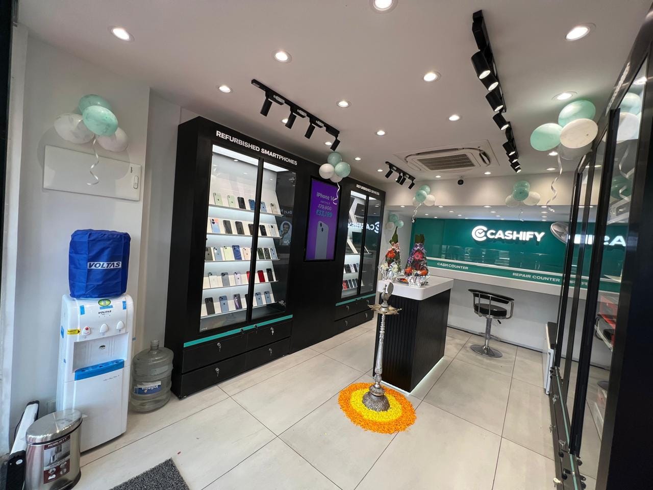 Cashify Mobile Phone Store Vishrantwadi Pune