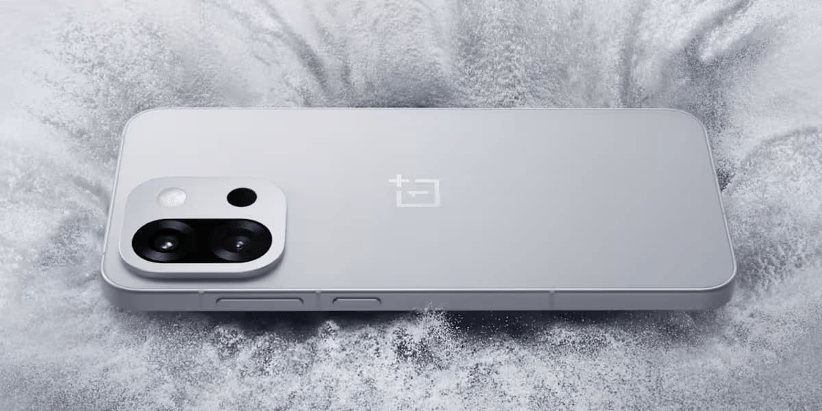 OnePlus 15T Details Confirmed: Compact Design, 7500mAh Battery Teased Ahead Of China Launch