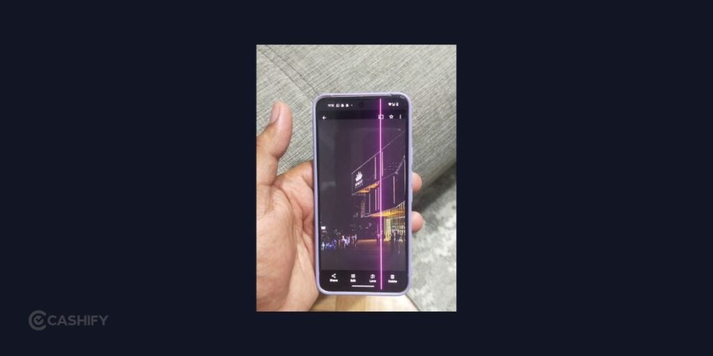 pixel 8 with pink line